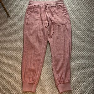 Kut from the Kloth brand pink linen pants